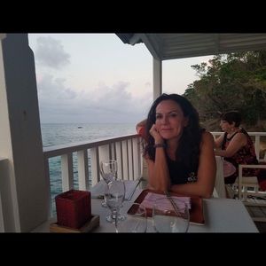 Meet your Posher, Christine